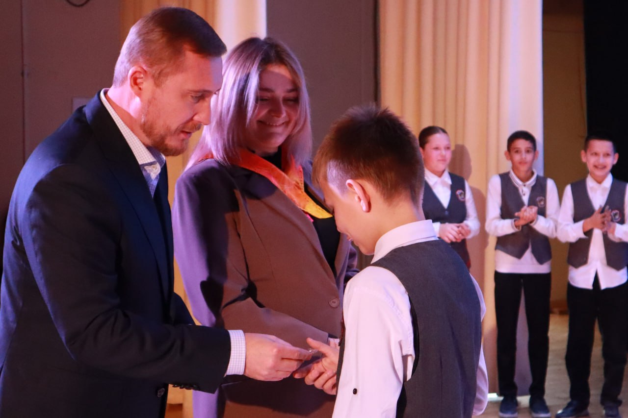 Дмитрий Чумаков: Движение Первых в Белогорском районе давно стало чем-то большим, чем просто объединением школьников Дмитрий Чумаков: Движение Первых в Белогорском районе давно стало чем-то большим, чем просто объединением школьников