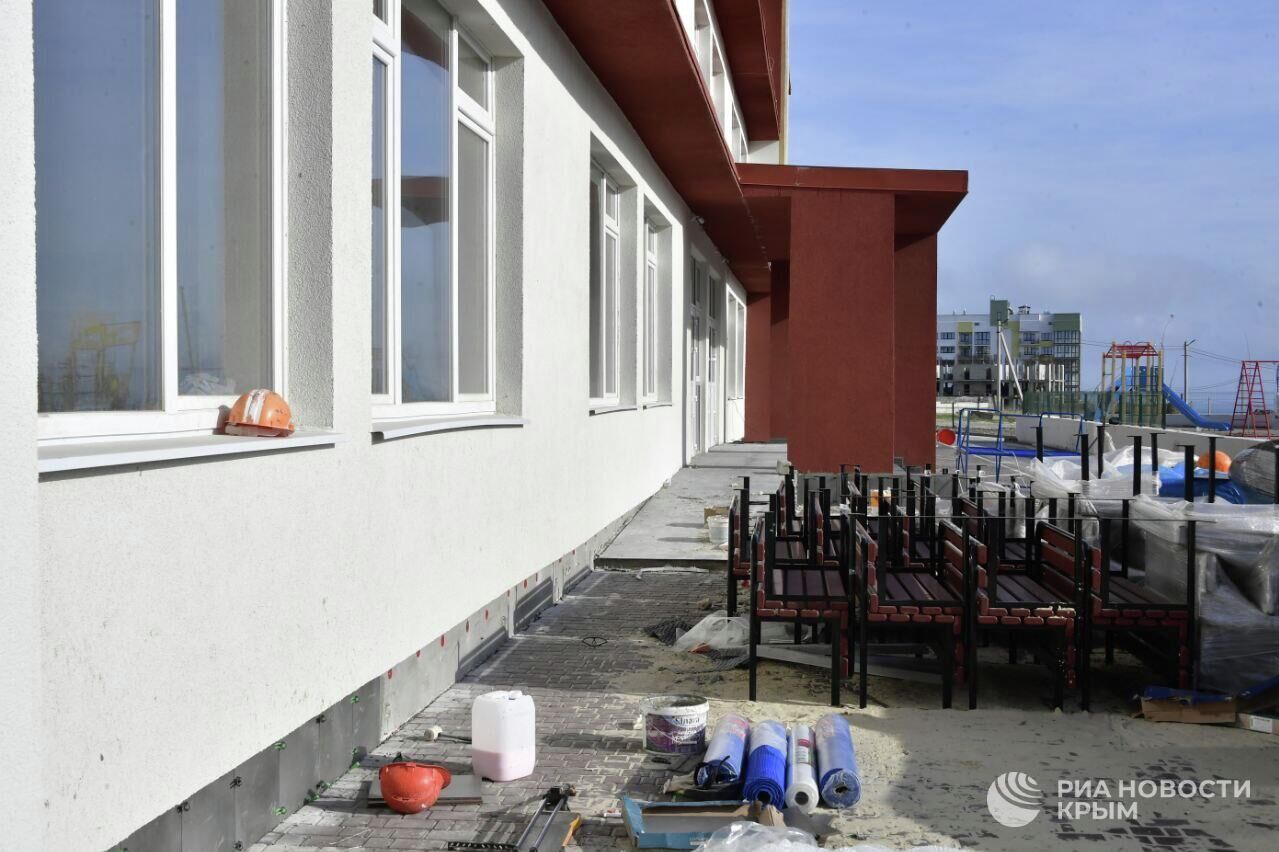 Вошли в график: когда достроят долгожданную новую школу в Феодосии Вошли в график: когда достроят долгожданную новую школу в Феодосии
