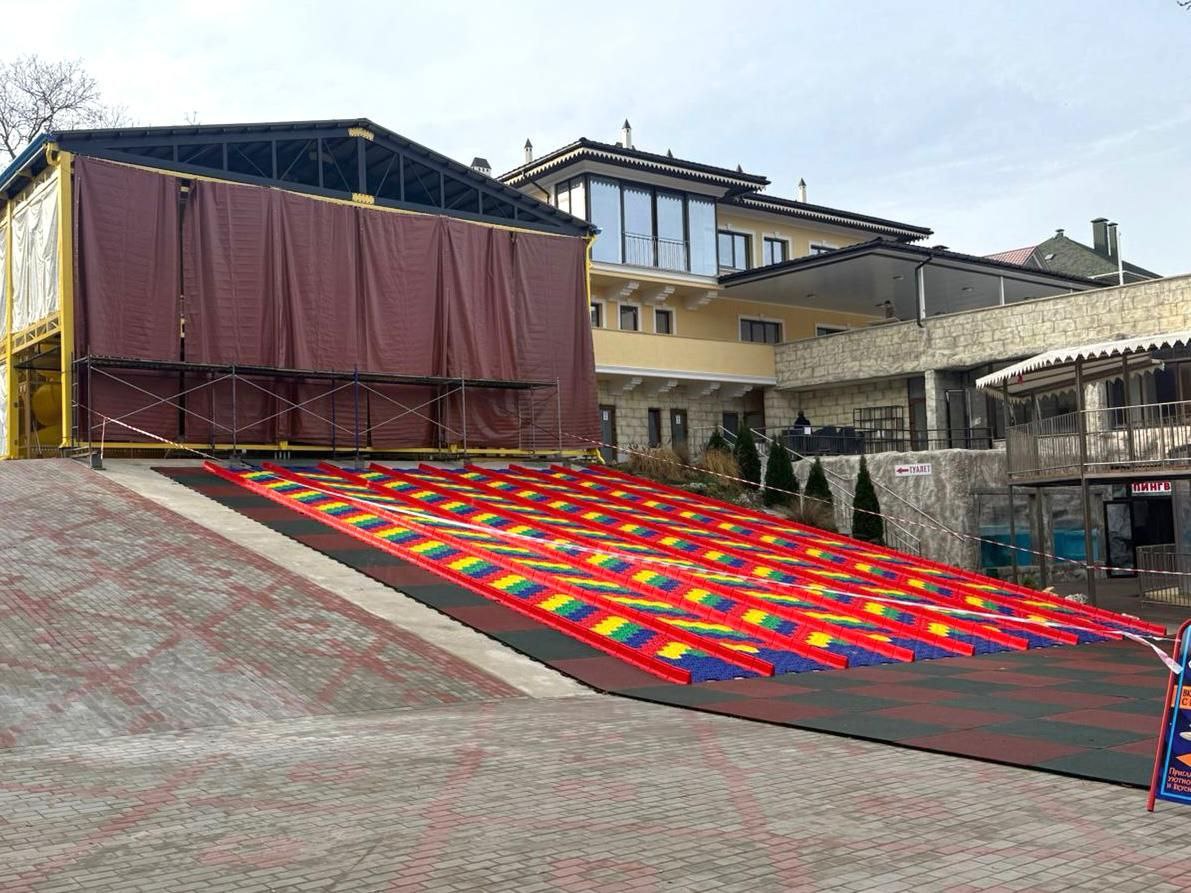 Зимнее развлечение появится в Крыму, а именно – самая большая горка для катания на "ватрушках"