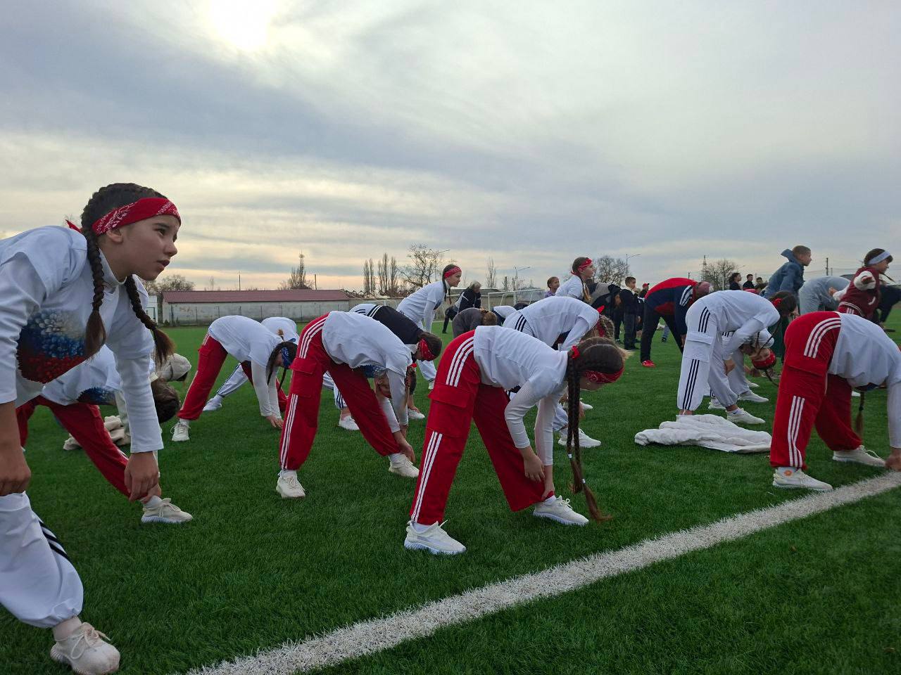 Антон Кравец: Сегодня в Нижнегорском районе прошло доброе и спортивное утро! А провела его Министр спорта Республики Крым Ольга Александровна Торубарова совместно с ветераном боевых действий, участником кадрового проекта... Антон Кравец: Сегодня в Нижнегорском районе прошло доброе и спортивное утро! А провела его Министр спорта Республики Крым Ольга Александровна Торубарова совместно с ветераном боевых действий, участником кадрового проекта...