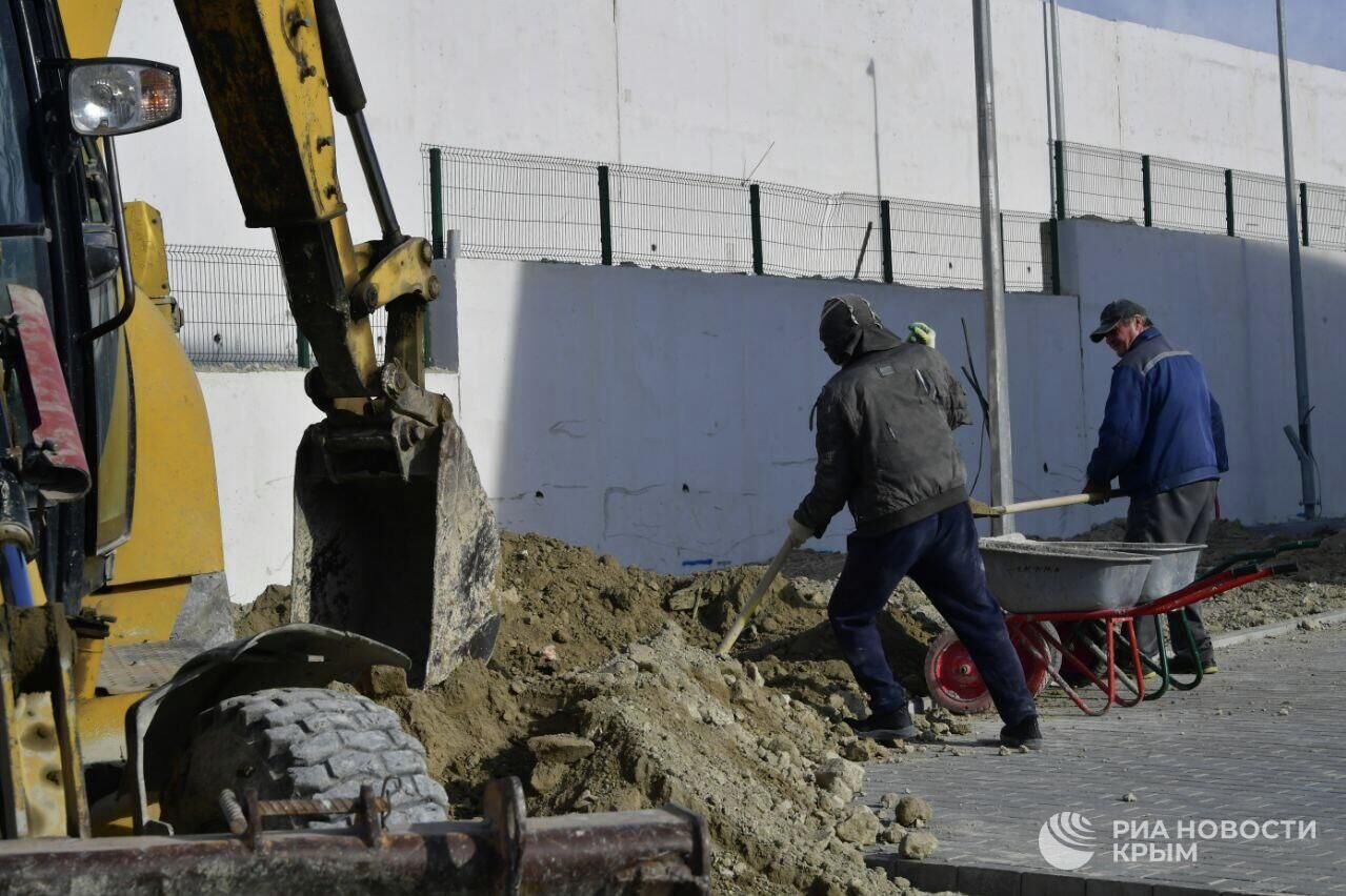 Вошли в график: когда достроят долгожданную новую школу в Феодосии Вошли в график: когда достроят долгожданную новую школу в Феодосии