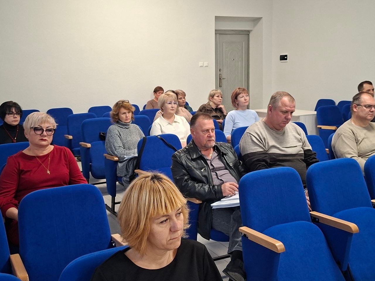 Глава администрации района Антон Кравец провел аппаратное совещание с руководителями структурных подразделений администрации Глава администрации района Антон Кравец провел аппаратное совещание с руководителями структурных подразделений администрации