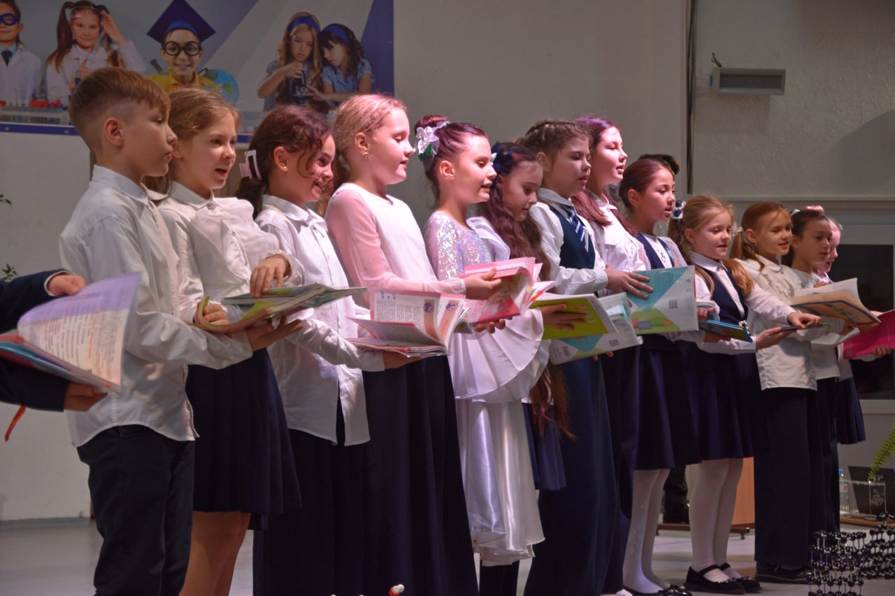 В Симферопольской академической гимназии дан старт традиционным Дням науки В Симферопольской академической гимназии дан старт традиционным Дням науки