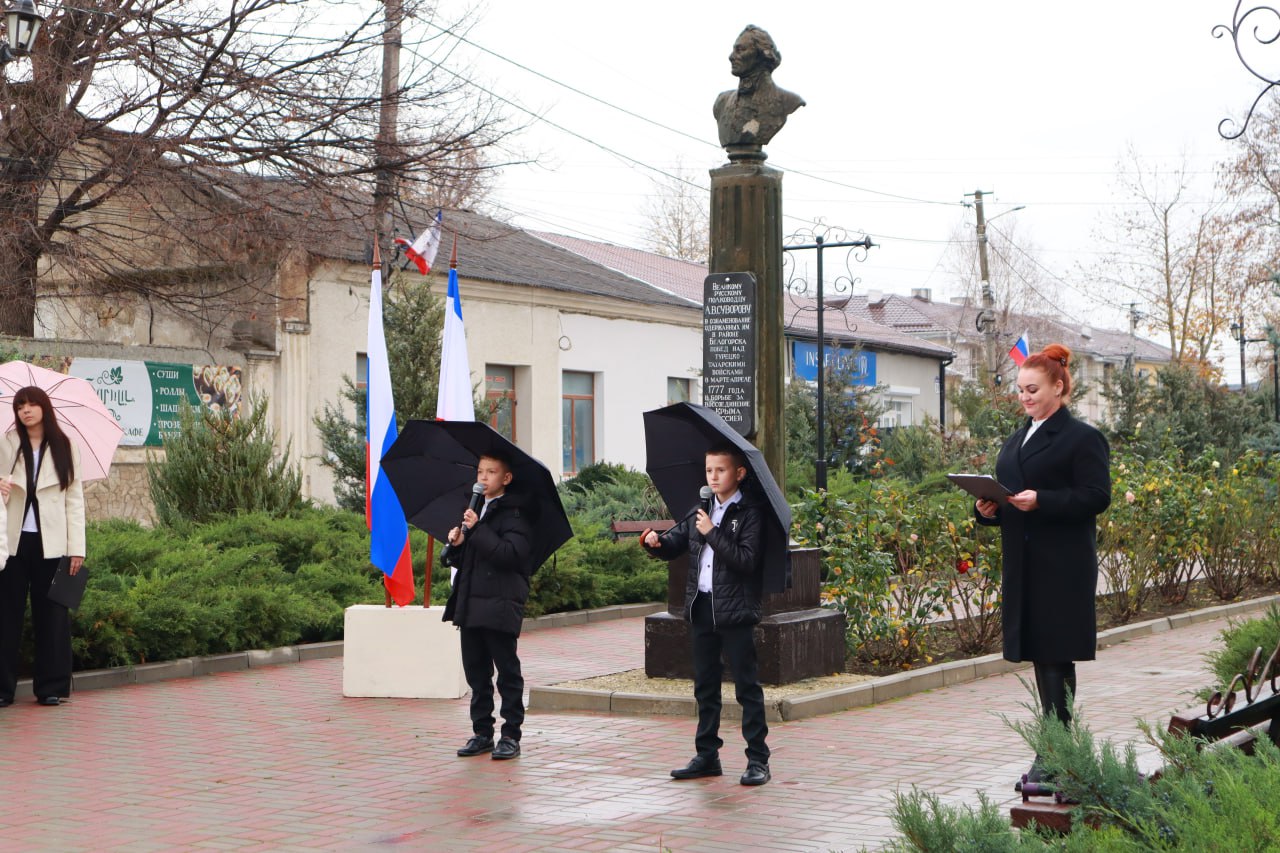 Дмитрий Чумаков: Сегодня исполняется 295 лет со дня рождения Александра Васильевича Суворова — человека, чьё имя и подвиги прочно вошли в историю нашего государства Дмитрий Чумаков: Сегодня исполняется 295 лет со дня рождения Александра Васильевича Суворова — человека, чьё имя и подвиги прочно вошли в историю нашего государства