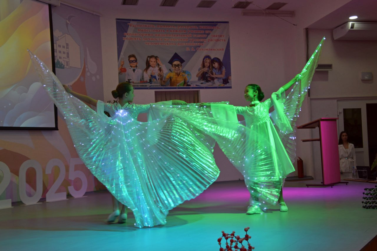 В Симферопольской академической гимназии дан старт традиционным Дням науки В Симферопольской академической гимназии дан старт традиционным Дням науки