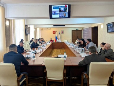 Эдуард Щёголев: Провёл заседание Технического совета при Совете министров Республики Крым по вопросам проектных решений объектов