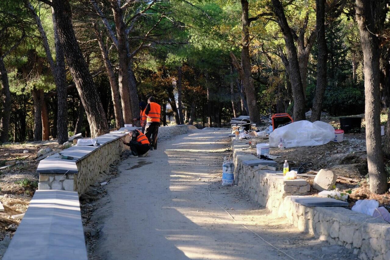 Когда в Ялте отремонтируют парки-памятники Когда в Ялте отремонтируют парки-памятники