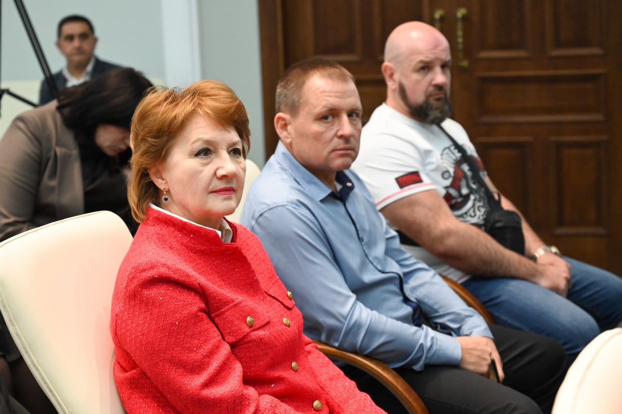 Сергей Аксёнов: Люди труда – это сила России Сергей Аксёнов: Люди труда – это сила России