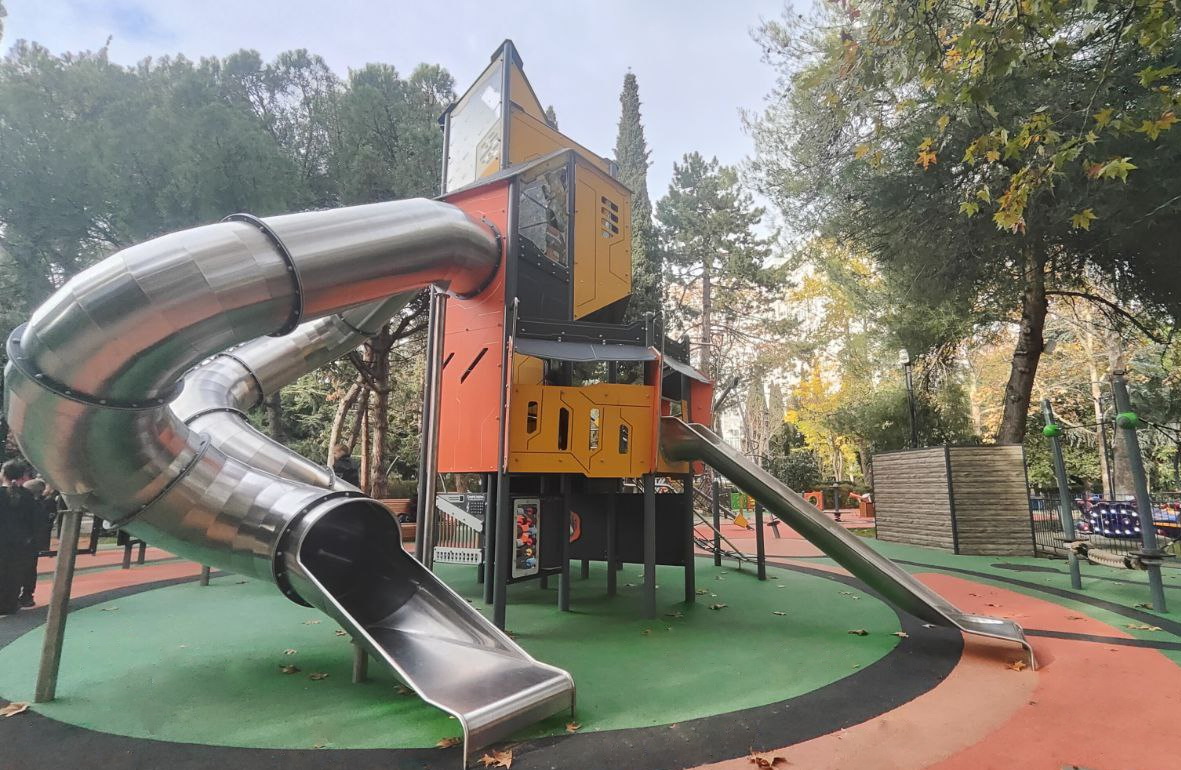 Первая "умная" детская площадка в Алуште! Первая "умная" детская площадка в Алуште!