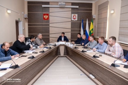 В Евпатории прошло еженедельное совещание с руководителями ресурсоснабжающих и коммунальных предприятий