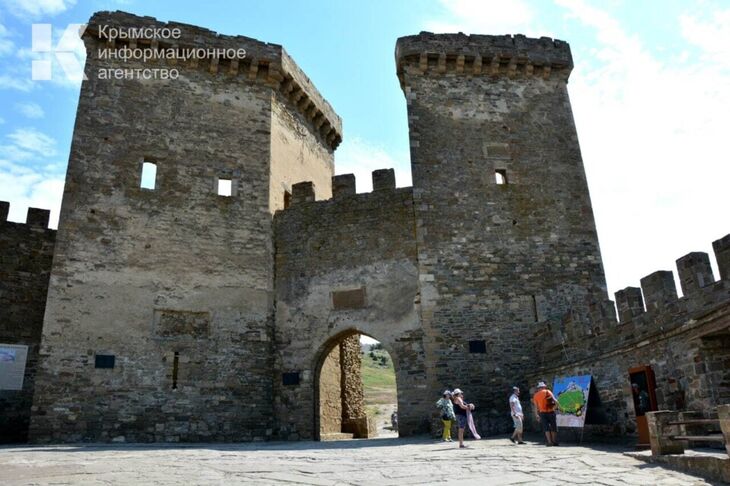 Судакскую крепость можно посетить по "Пушкинской карте"