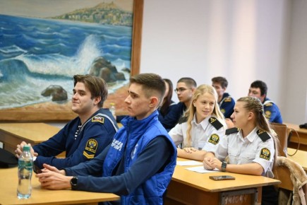 Отборочный этап «АГОНиМЫ» в Керчи: молодёжь в центре дискуссий