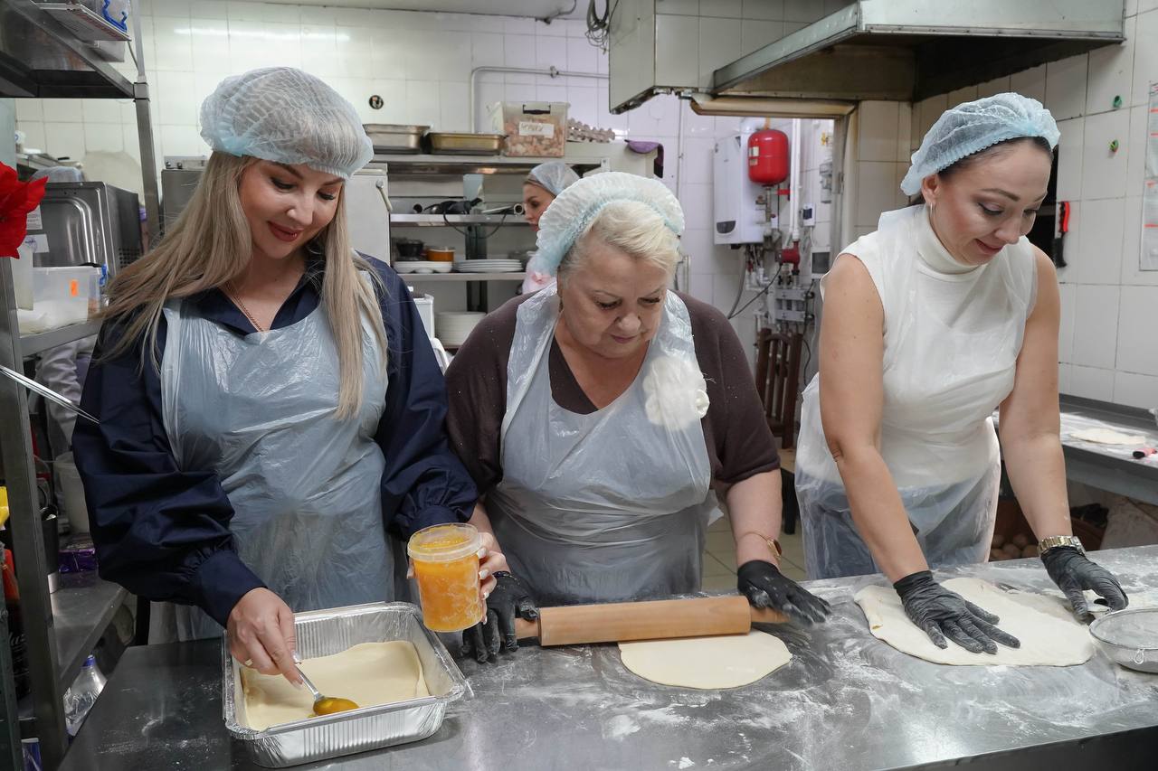 Анастасия Гридчина: В Крыму стартовал федеральный проект «Вкус заботы» организованный «Женским движением Единой России» в преддверии праздника Дня матери Анастасия Гридчина: В Крыму стартовал федеральный проект «Вкус заботы» организованный «Женским движением Единой России» в преддверии праздника Дня матери