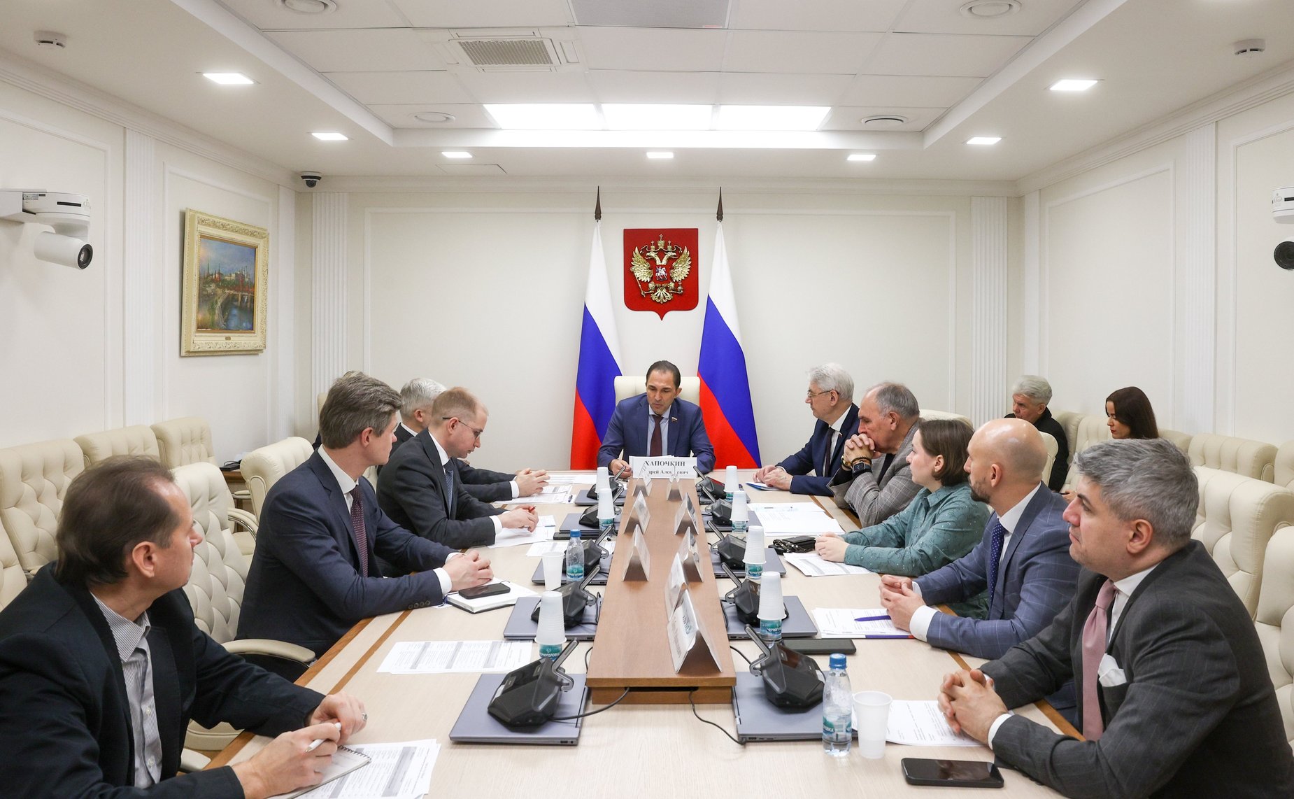 А. Хапочкин провел совещание по повышению транспортной доступности Сахалинской области А. Хапочкин провел совещание по повышению транспортной доступности Сахалинской области