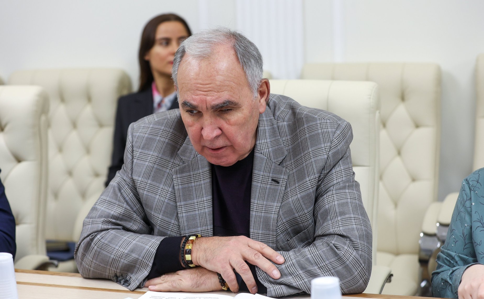 А. Хапочкин провел совещание по повышению транспортной доступности Сахалинской области А. Хапочкин провел совещание по повышению транспортной доступности Сахалинской области