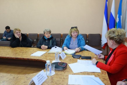 Светлана Маслова: Инициативная группа граждан проживающая по улице Русская в городе Белогорске обратились по нескольким вопросам