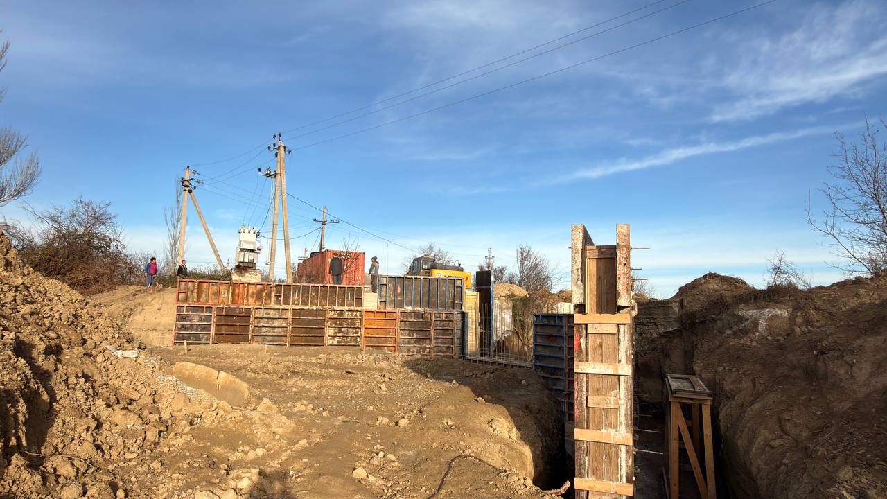 Антон Кравец: Провел мониторинг хода работ по текущему ремонту гидротехнического сооружения аварийного водосброса пруда в с.Ивановка. Данные мероприятия направлены на снижение паводковой опасности Антон Кравец: Провел мониторинг хода работ по текущему ремонту гидротехнического сооружения аварийного водосброса пруда в с.Ивановка. Данные мероприятия направлены на снижение паводковой опасности