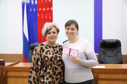 Ольга Урайкина: Сегодня свой день рождения празднует глава администрации Верхореченского сельского поселения - Ксения Османова!