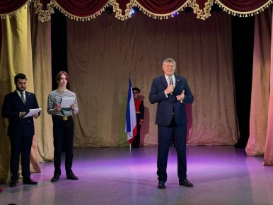  :   ,    ,     -    N 38     -  