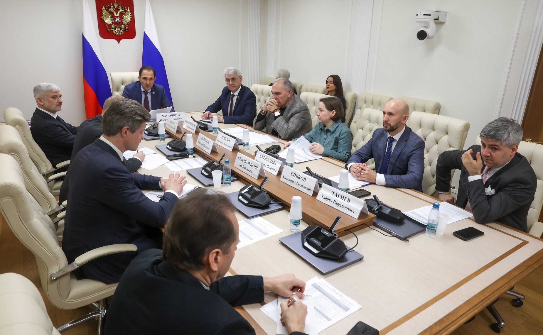 А. Хапочкин провел совещание по повышению транспортной доступности Сахалинской области А. Хапочкин провел совещание по повышению транспортной доступности Сахалинской области