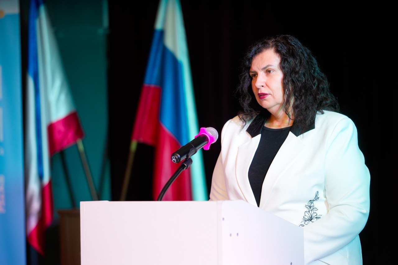 В Симферополе прошел межрегиональный семинар-практикум «Клубы «Устойчивая семья» В Симферополе прошел межрегиональный семинар-практикум «Клубы «Устойчивая семья»