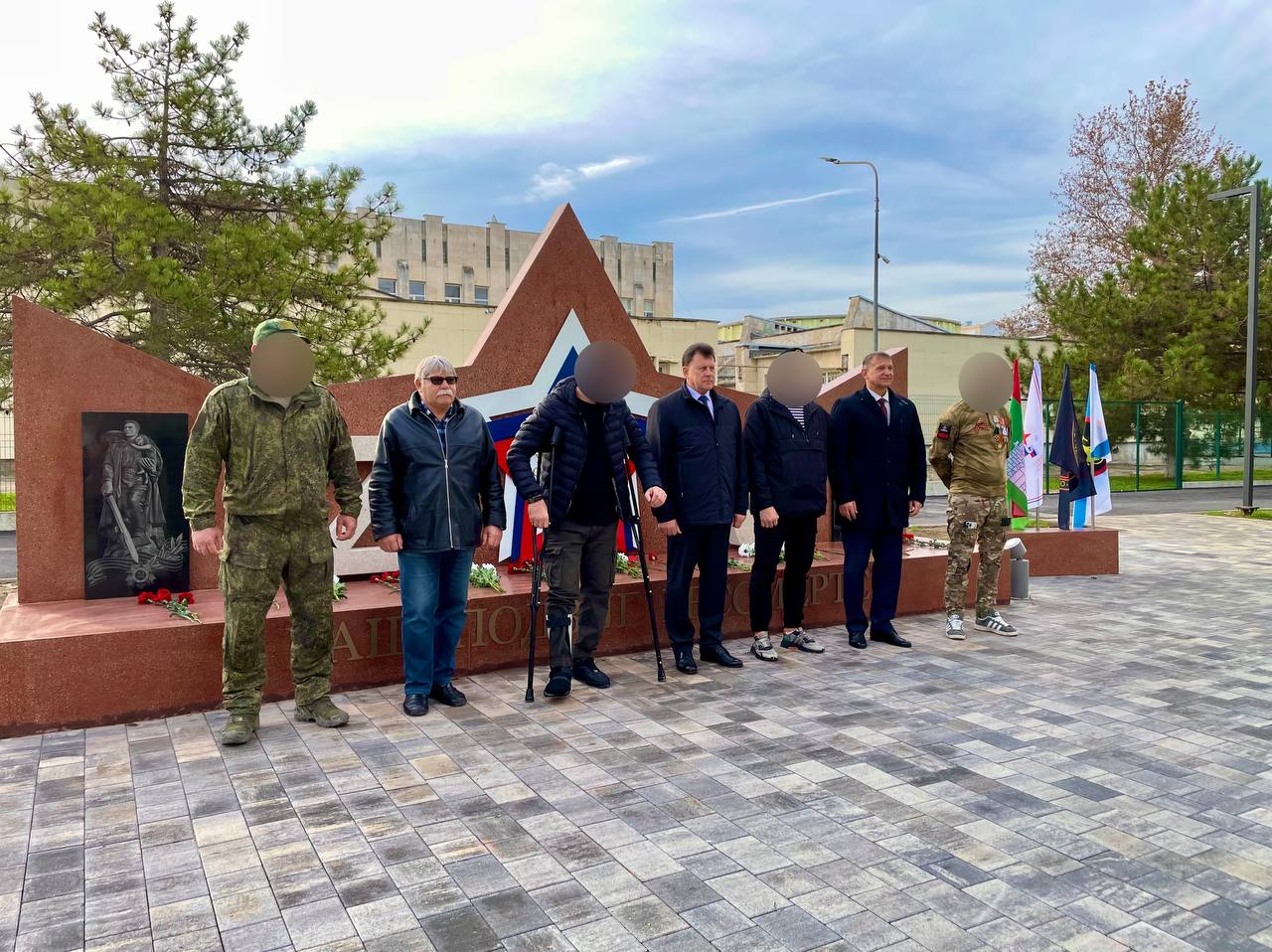 Василий Телиженко: Открытие памятного знака жителям Армянска - участникам Специальной военной операции для каждого из нас является значимым событием Василий Телиженко: Открытие памятного знака жителям Армянска - участникам Специальной военной операции для каждого из нас является значимым событием