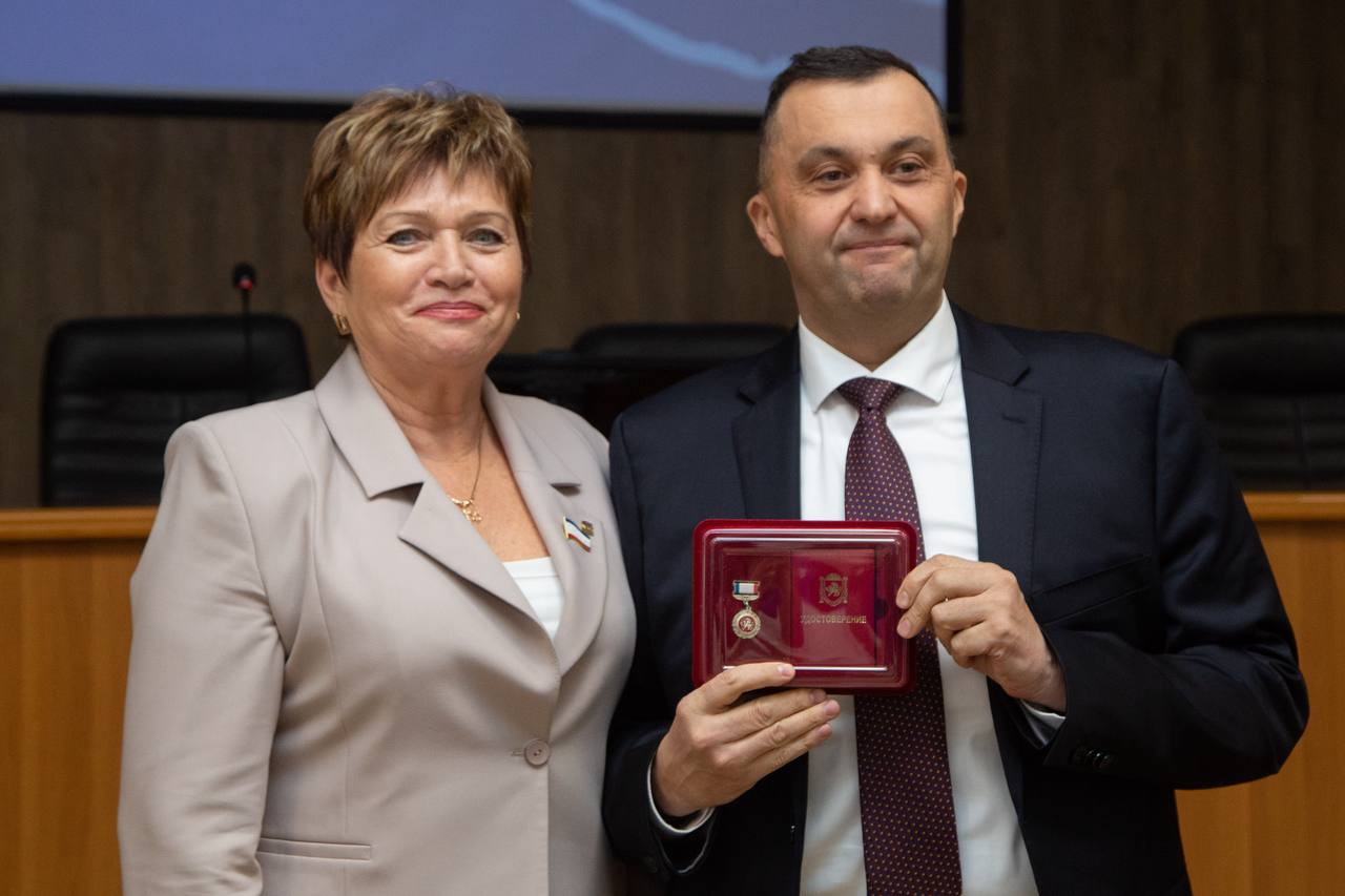 Алла Пономаренко поздравила работников налоговых органов с профессиональным праздником Алла Пономаренко поздравила работников налоговых органов с профессиональным праздником