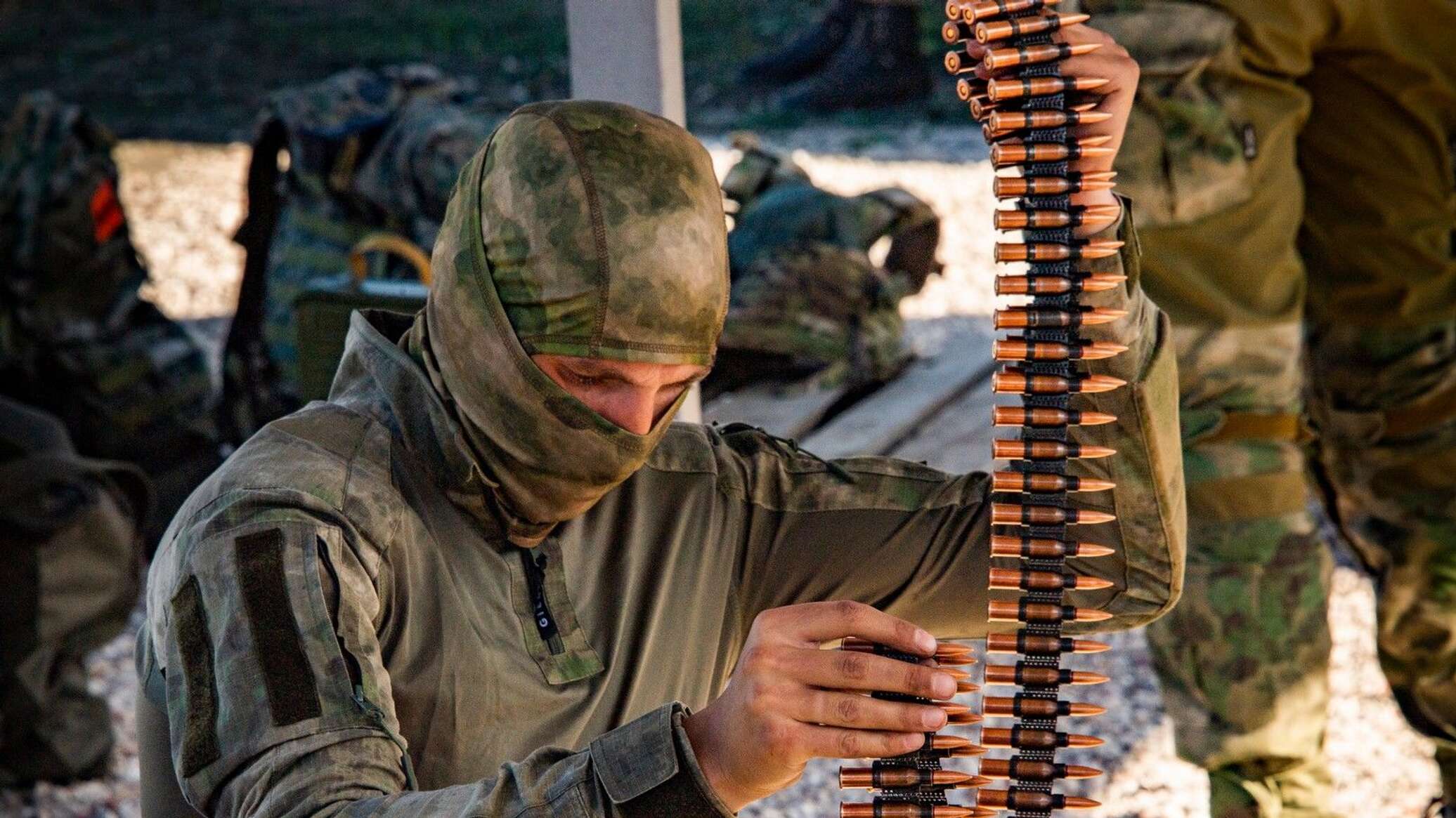 Звуки стрельбы слышны в Феодосии – причины