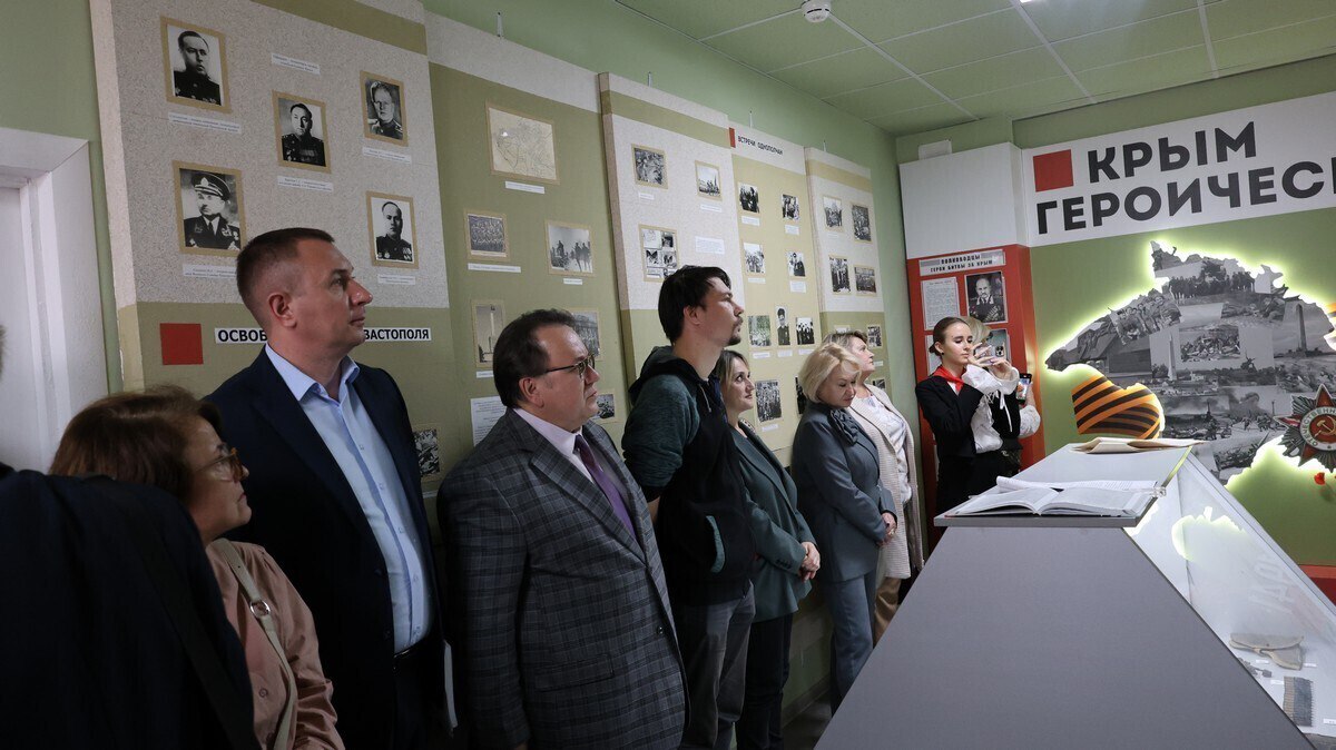 Олег Лобов: необходимо развивать и укреплять взаимодействие архивов и школ в изучении истории Крыма Олег Лобов: необходимо развивать и укреплять взаимодействие архивов и школ в изучении истории Крыма