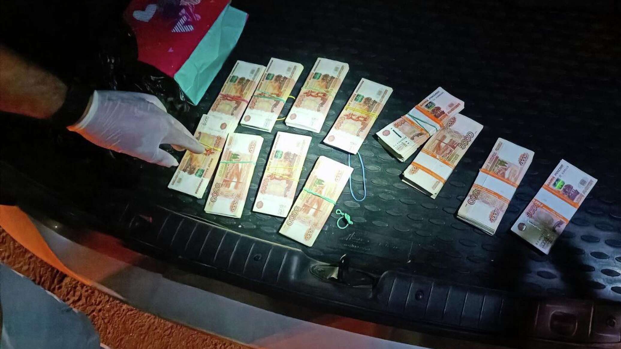 Бывшему и.о. замгубернатора Севастополя дали 9,5 лет "строгача" за взятки