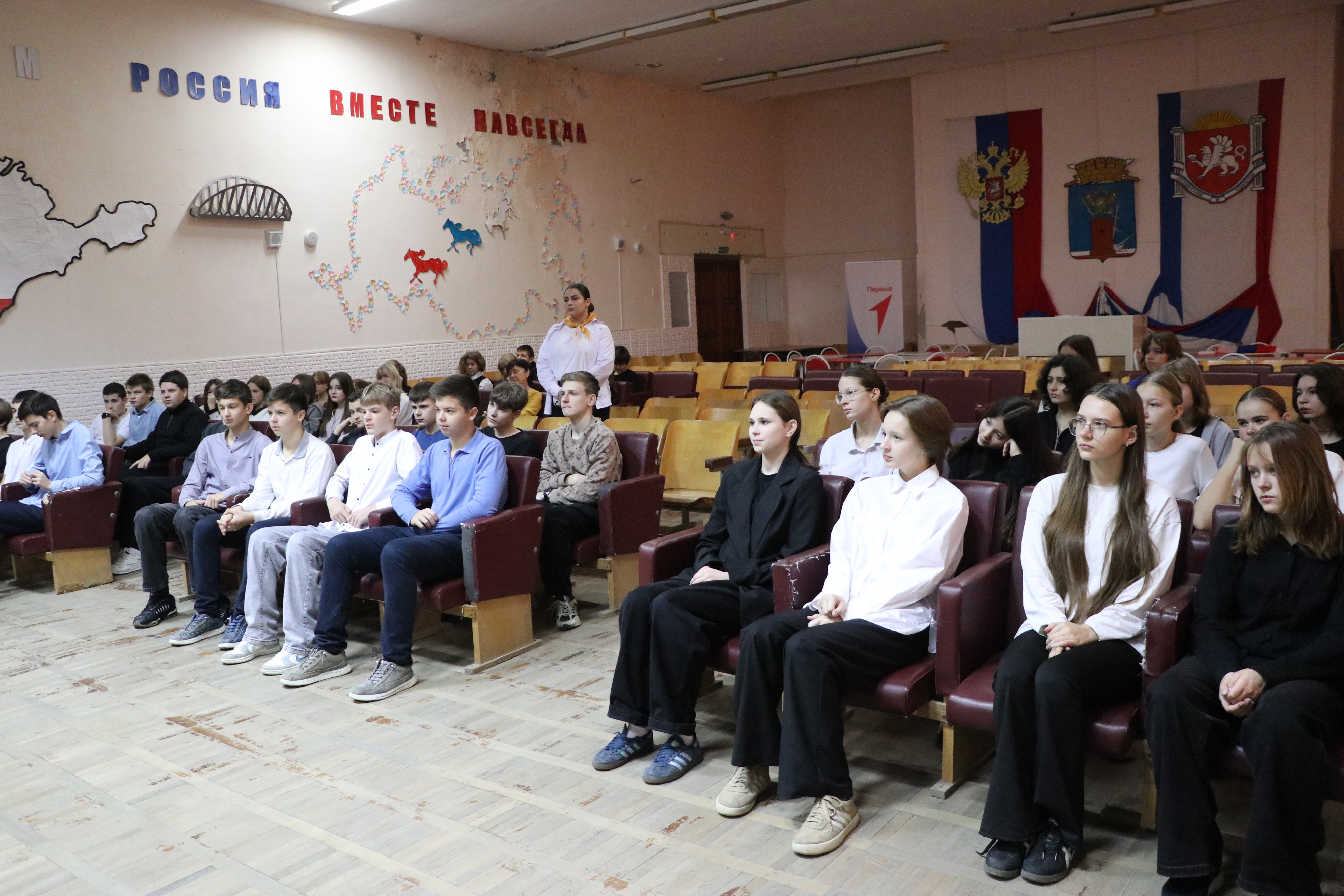 Сегодня в 9-й школе состоялась встреча с восьмиклассниками. Сегодня в 9-й школе состоялась встреча с восьмиклассниками.
