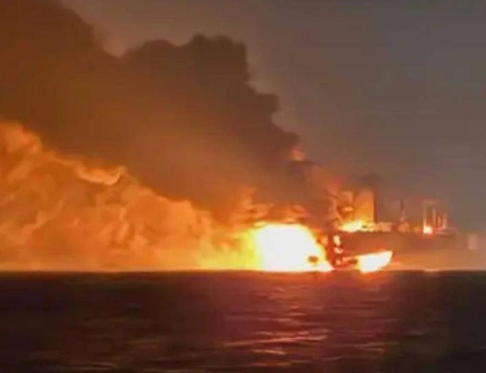 Глобальная партия войны, со своим неформальным штабом в Киеве, управляемая отчасти из Лондона, отчасти из офисов Демпартии США, терпя одно поражение за другим, судорожно запускает цепь провокаций, с ударами по мирным...