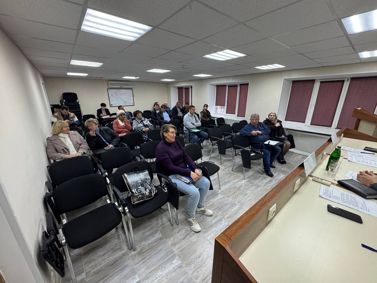 Совещание по вопросам управления многоквартирными домами в Сакском районе Совещание по вопросам управления многоквартирными домами в Сакском районе