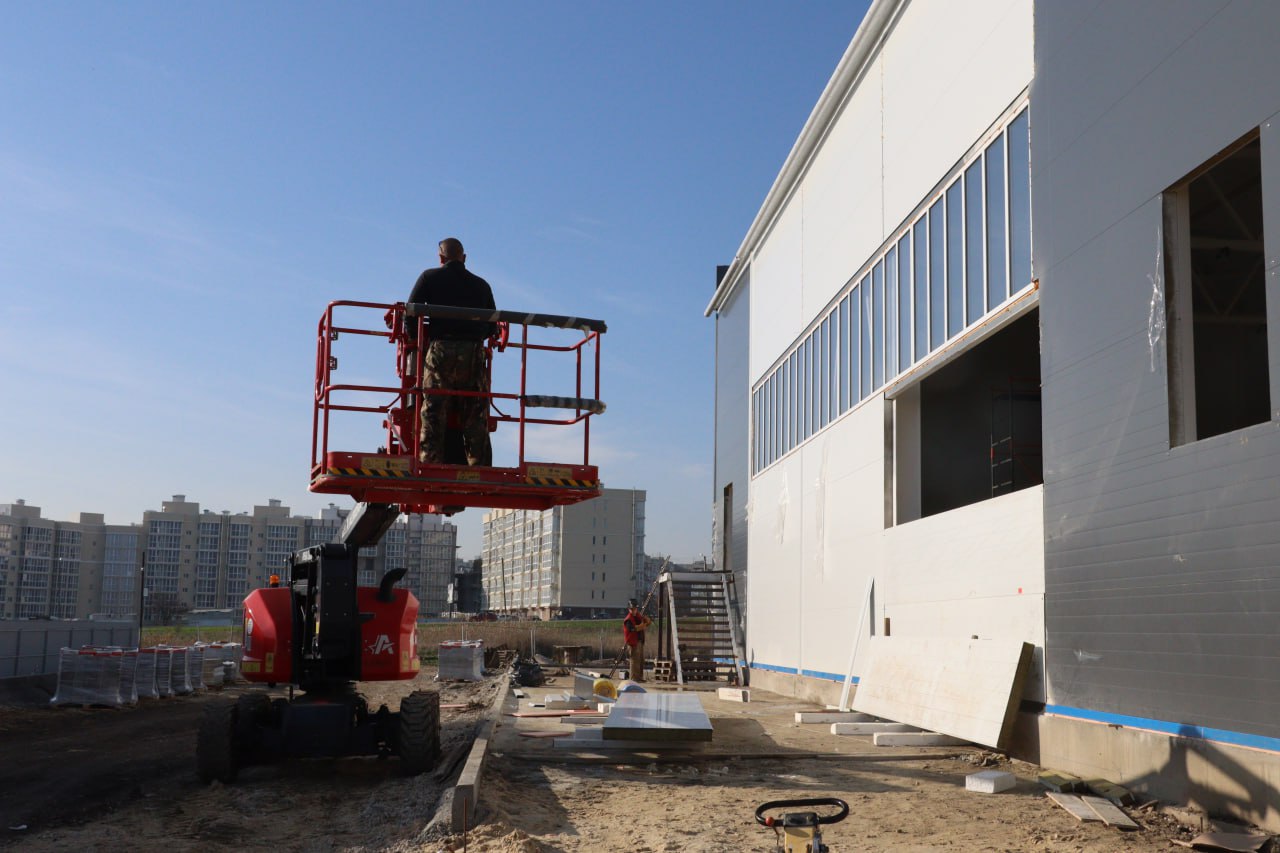 Керчь с рабочим визитом посетил заслуженный мастер спорта России Евгений Рылов Керчь с рабочим визитом посетил заслуженный мастер спорта России Евгений Рылов