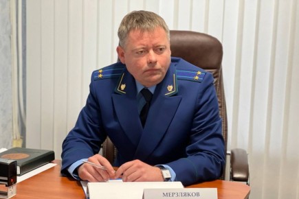 Выездной приём в Джанкое: жители обсудили с прокурором вопросы природопользования