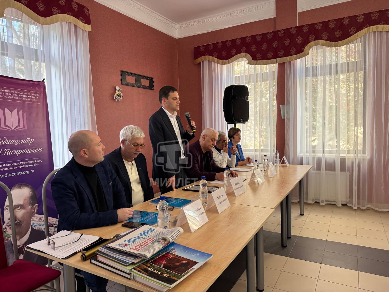 В Алуште провели семинар-практикум «Сохранение и развитие национальной культуры: традиции и инновации»