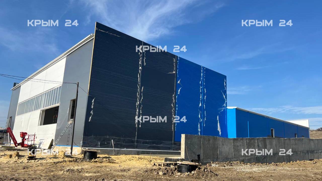 Модульный бассейн в Керчи готов на 75% Модульный бассейн в Керчи готов на 75%