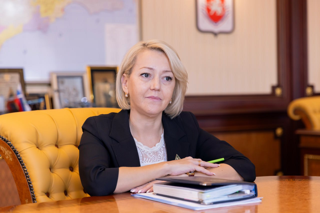 Сергей Аксёнов: На встрече с руководителем АНО «Комитет семей воинов Отечества» Ольгой Валерьевной Дорохиной и ее заместителем Ларисой Владимировной Бобриковой обсудили вопросы организации поддержки участников СВО и членов... Сергей Аксёнов: На встрече с руководителем АНО «Комитет семей воинов Отечества» Ольгой Валерьевной Дорохиной и ее заместителем Ларисой Владимировной Бобриковой обсудили вопросы организации поддержки участников СВО и членов...