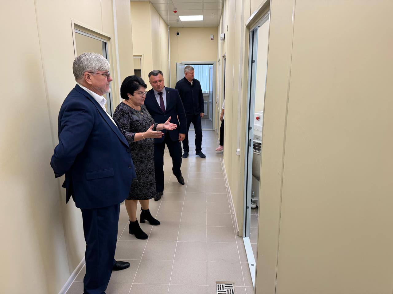 Михаил Шеремет: Торжественное открытие нового, современного пищеблока в средней школе № 3 города Джанкоя порадовало сегодня школьников, родителей, а также персонал учебного заведения Михаил Шеремет: Торжественное открытие нового, современного пищеблока в средней школе № 3 города Джанкоя порадовало сегодня школьников, родителей, а также персонал учебного заведения