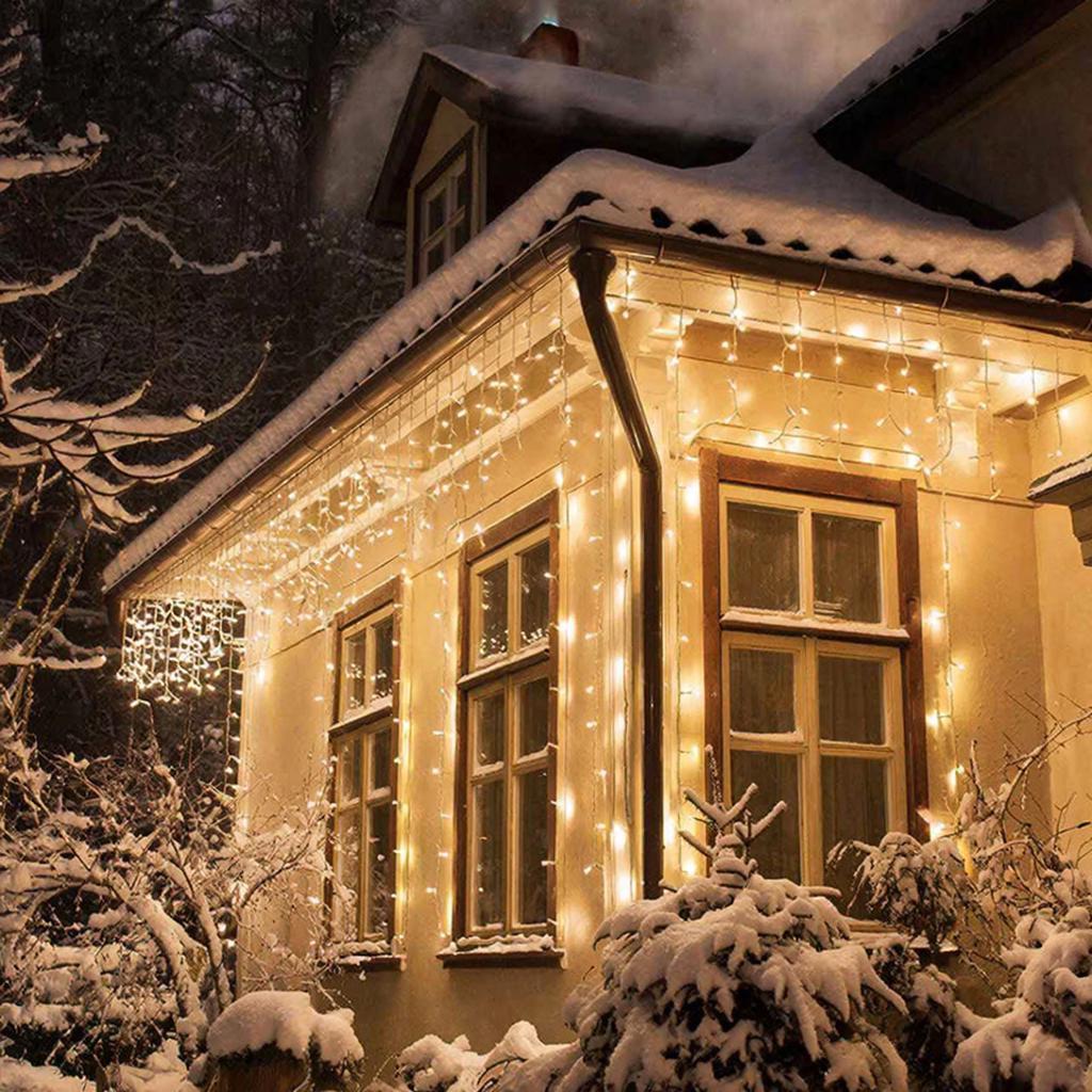 Адвокат объяснил, когда украшение дома гирляндой становится нарушением закона