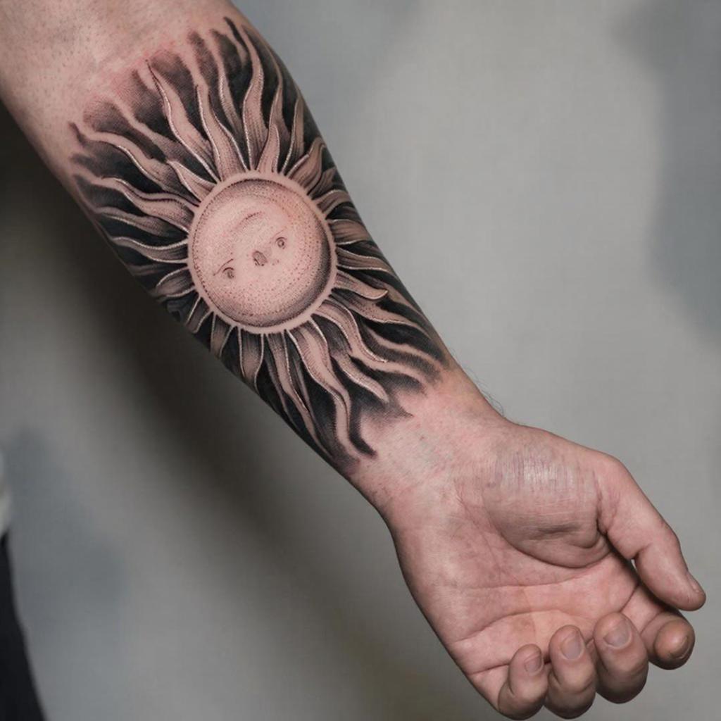 Врач раскрыла, чем опасно самостоятельное удаление татуировок