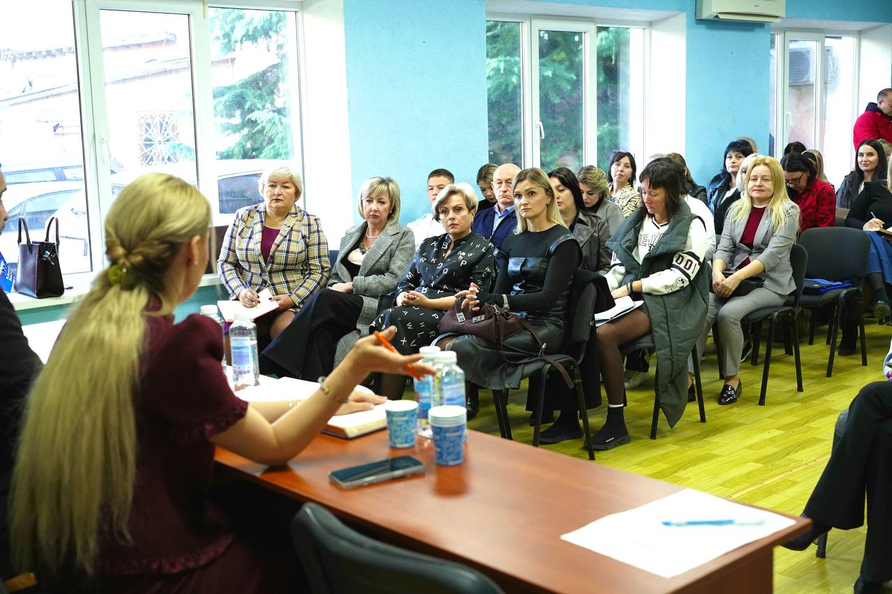 Анастасия Гридчина: Сегодня, вместе с коллегами по партийному проекту «Женское движение», мы подвели итоги насыщенного года и очертили горизонты грядущих свершений Анастасия Гридчина: Сегодня, вместе с коллегами по партийному проекту «Женское движение», мы подвели итоги насыщенного года и очертили горизонты грядущих свершений