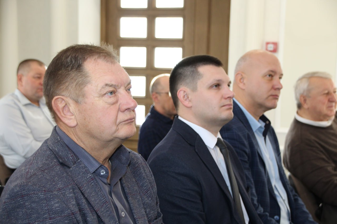 В Общественной палате Крыма обсудили ключевые вопросы инфраструктуры, транспорта и тарифообразования В Общественной палате Крыма обсудили ключевые вопросы инфраструктуры, транспорта и тарифообразования