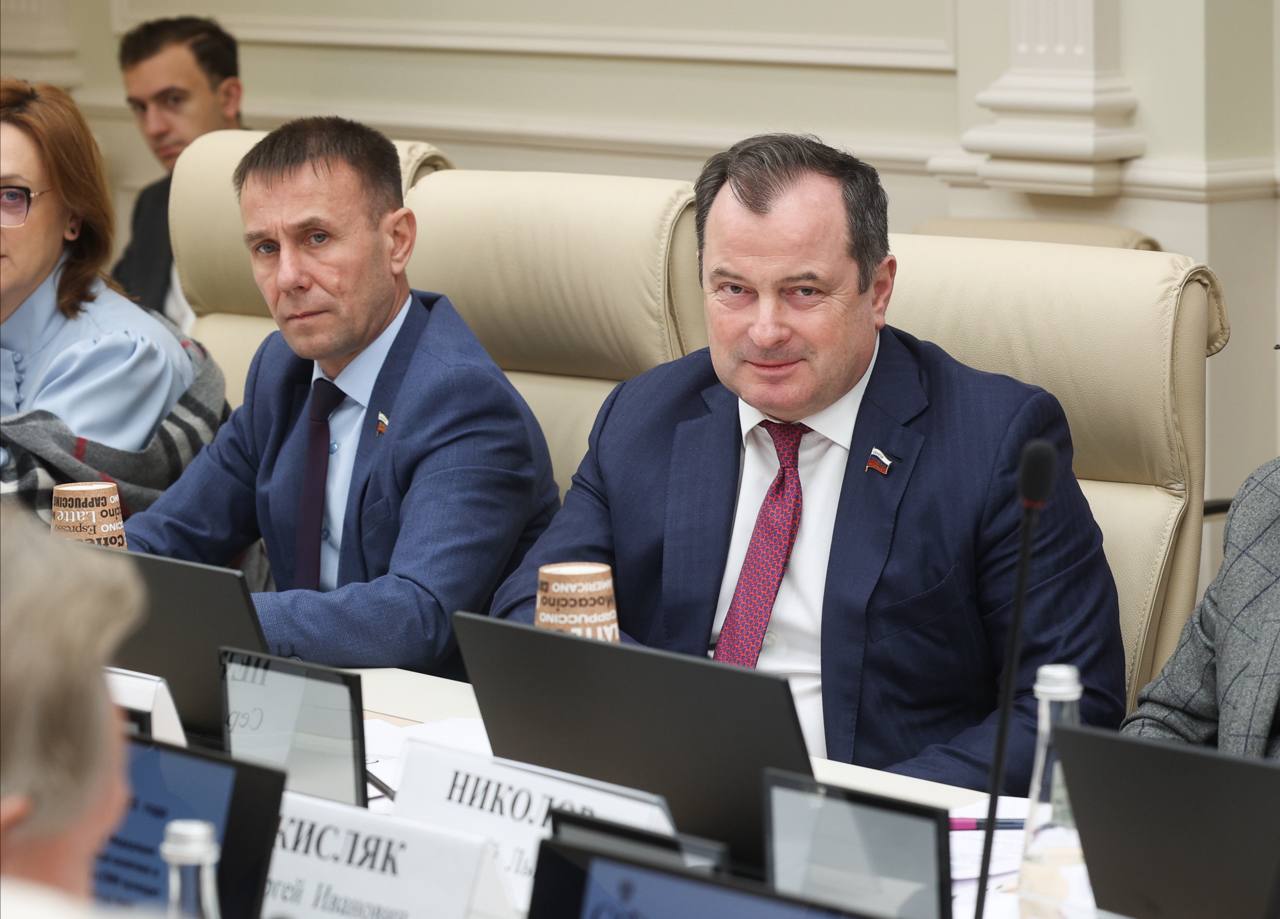 Юрий Нимченко: Принял участие в заседании круглого стола Комиссии Совета Федерации по информационной политике и взаимодействию со СМИ на тему «К новому миропорядку: глобальная информационная динамика и осознание новых реалий»