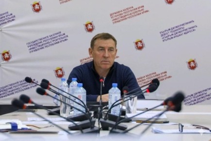 Юрий Гоцанюк провел совещание в "Инвестстрое" Крыма по реализации социальных объектов