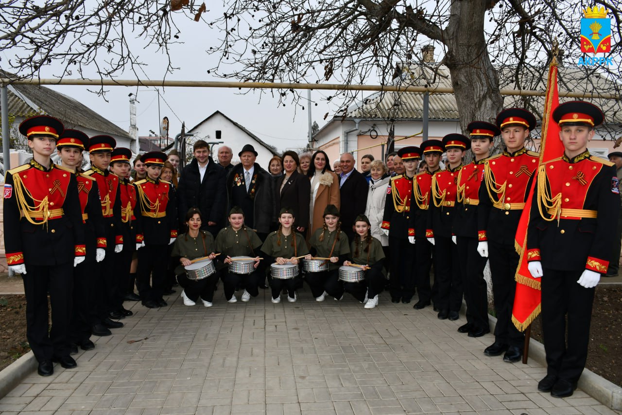 Василий Грабован: Сегодня наш район посетил Сергей Карякин, представитель Госсовета Крыма и член Комитета Совета Федерации по социальной политике Василий Грабован: Сегодня наш район посетил Сергей Карякин, представитель Госсовета Крыма и член Комитета Совета Федерации по социальной политике