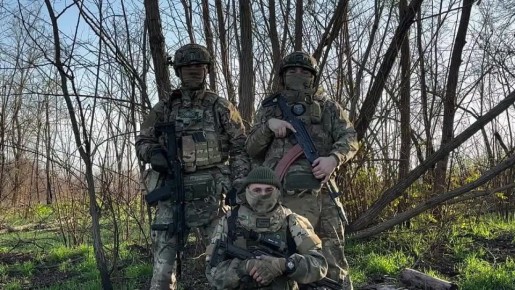 Десантники группировки войск «Днепр» поздравили матерей с праздником в видеообращении