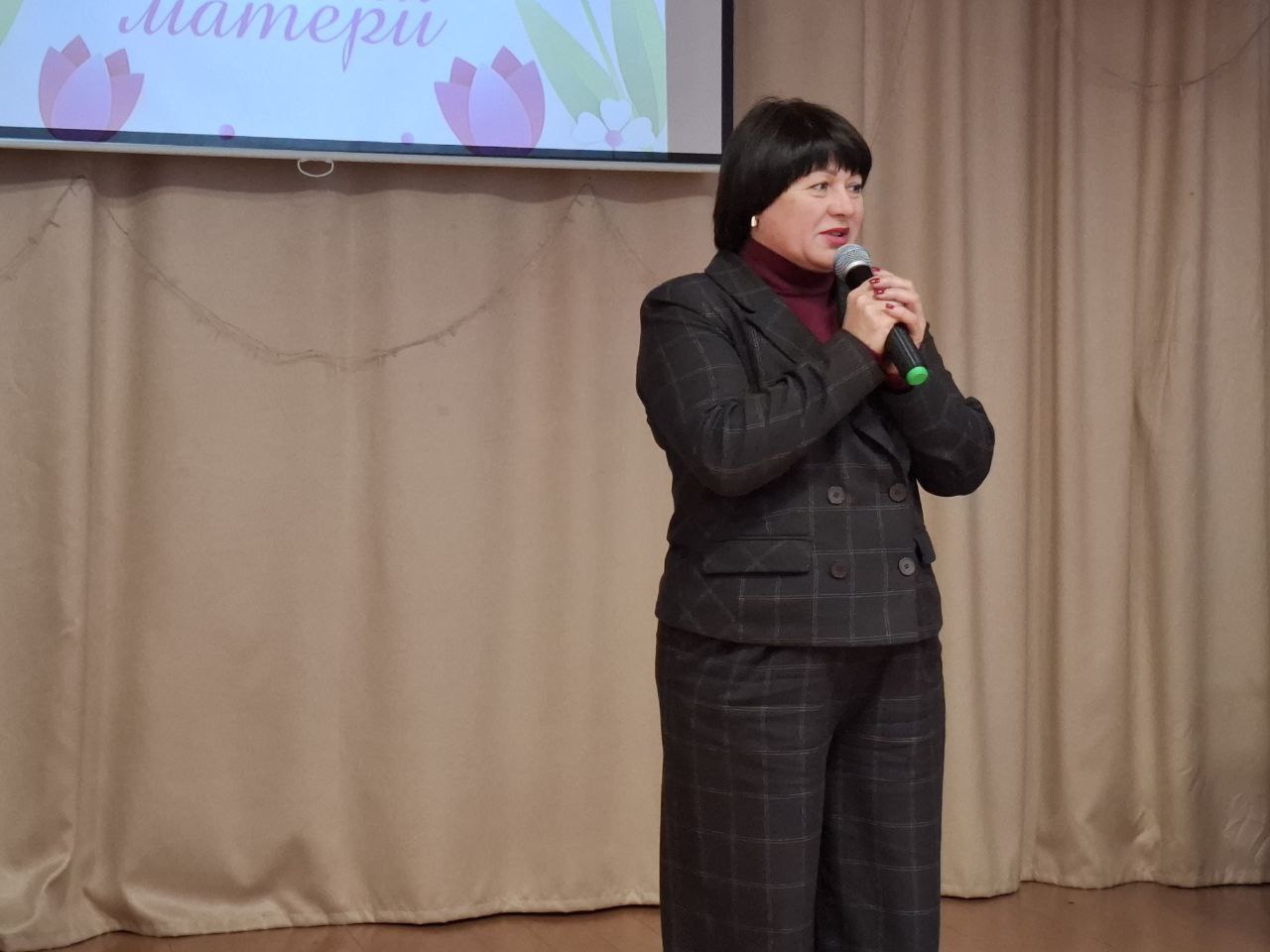 В Детской школе искусств состоялся концерт, посвящённый одному из самых теплых и близких сердцу праздников — Дню матери В Детской школе искусств состоялся концерт, посвящённый одному из самых теплых и близких сердцу праздников — Дню матери