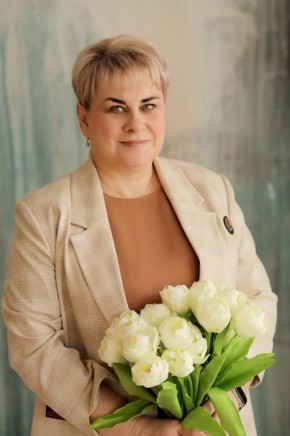 Антон Кравец: Дорогие женщины!. Поздравляю всех вас с самым светлым и трогательным праздником для каждого человека — Днем матери! Эта дата объединяет нас тёплыми и искренними чувствами к нашим мамам