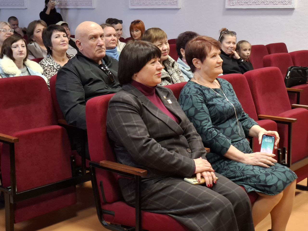 В Детской школе искусств состоялся концерт, посвящённый одному из самых теплых и близких сердцу праздников — Дню матери В Детской школе искусств состоялся концерт, посвящённый одному из самых теплых и близких сердцу праздников — Дню матери